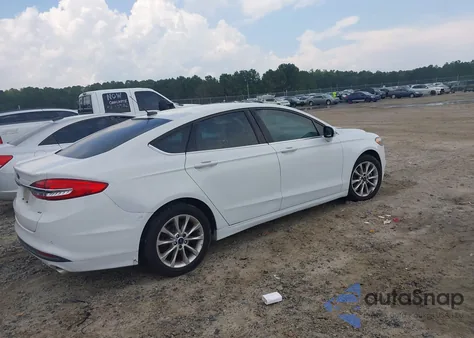 2017 Ford Fusion Se z USA, uszkodzony, nr VIN 3FA6P0H75HR235468